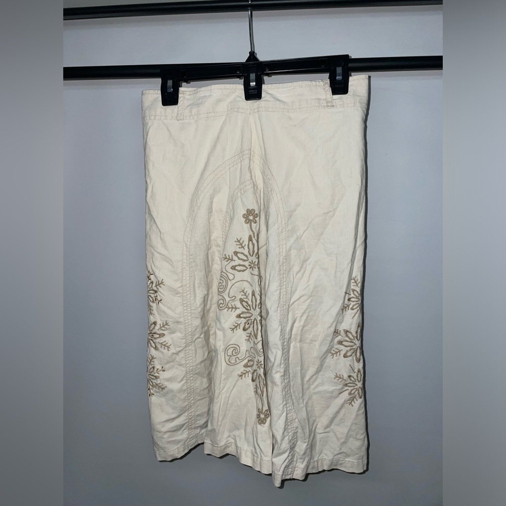 Faded Glory embroidered Skirt